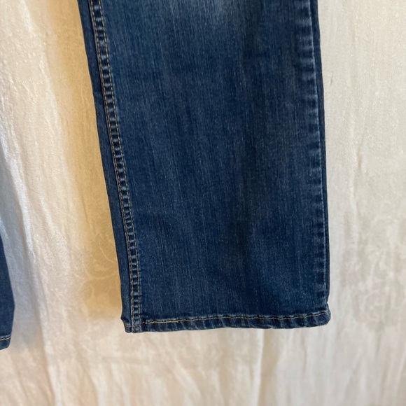 Used Levi 524 too superlow jeans/Sz 13M 31-32/in great condition - Picture 2 of 10